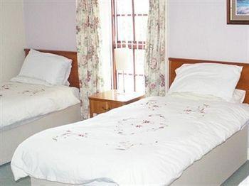 Holland Arms Hotel Gaerwen Exteriér fotografie