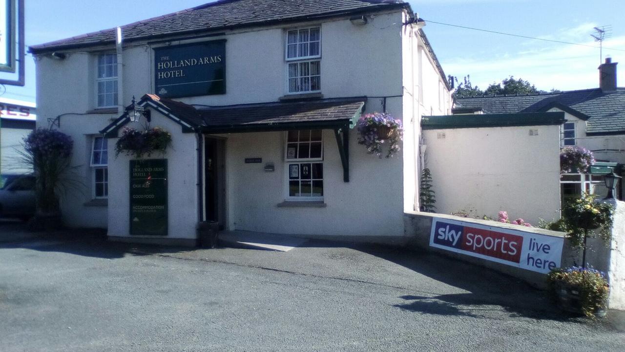 Holland Arms Hotel Gaerwen Exteriér fotografie